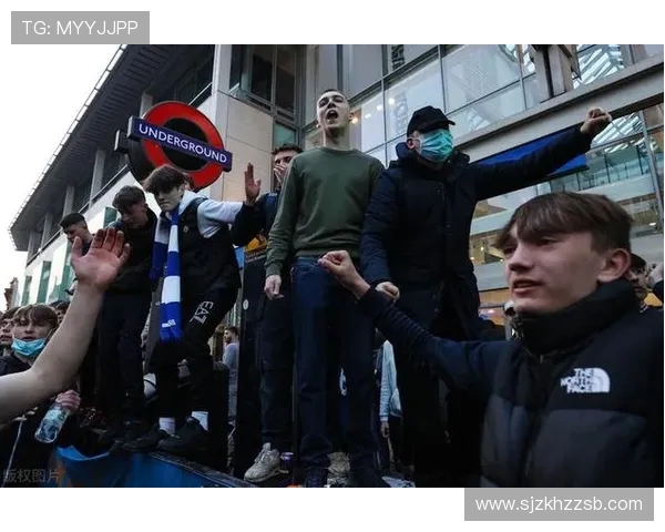 英超俱乐部季票价格差异揭示的消费趋势与球迷经济行为分析 英超俱乐部季票价格差异揭示的消费趋势与球迷经济行为分析