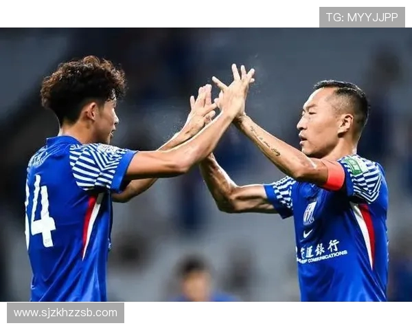 申花半场2-0梅州 阿苏埃吴曦进球 约契奇头球击中门框 申花半场2-0梅州 阿苏埃吴曦进球 约契奇头球击中门框