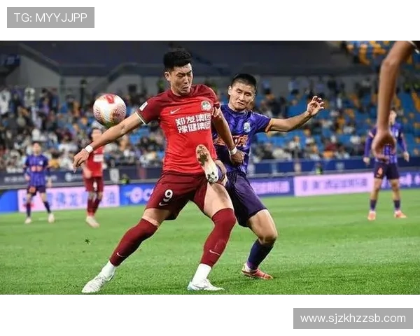 青岛海牛球员肖鲲禁区低射破门喜迎三十岁生日收获个人中超首粒进球 青岛海牛球员肖鲲禁区低射破门喜迎三十岁生日收获个人中超首粒进球