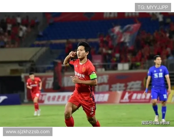 北青：余望不参加冲超庆祝直奔U22确认留队铜梁龙备战新赛季